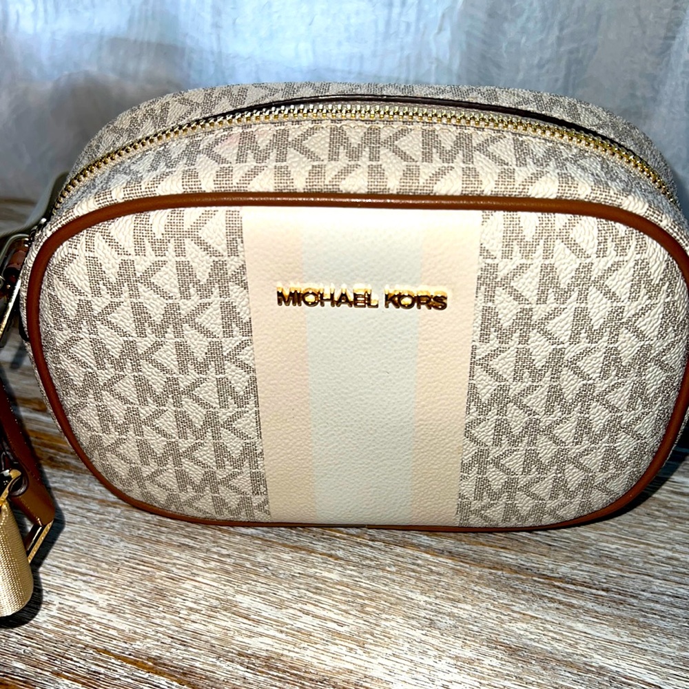 used a couple of times pretty and for daily use!! Small size